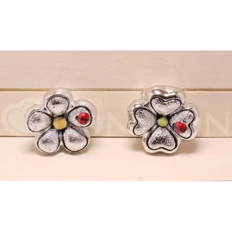 Fiore argentato con coccinella - 1