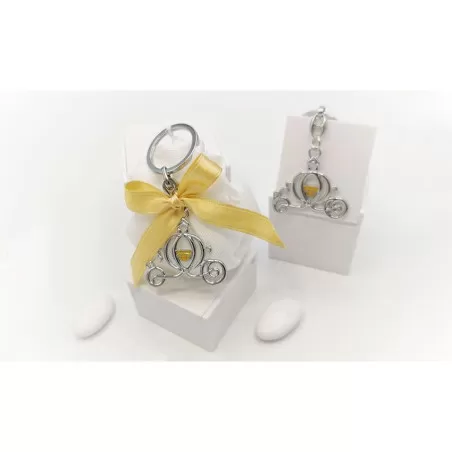 Bomboniera matrimonio carrozza con portachiavi Greenford - 1