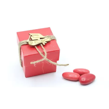 Astuccio portaconfetti cubo rosso con applicazione tocco laurea in legno Scotton - 1