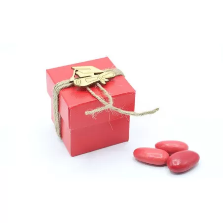 Astuccio portaconfetti cubo rosso con applicazione tocco laurea in legno Scotton - 2