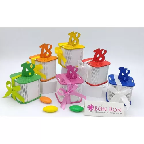 Compleanni astuccio e portaconfetti scatoletta in legno 18 compleanno assortiti - 1