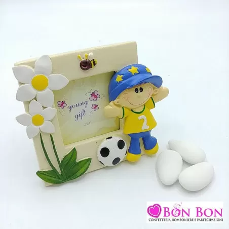 Bomboniera in offerta portafoto bimbo calciatore - 1