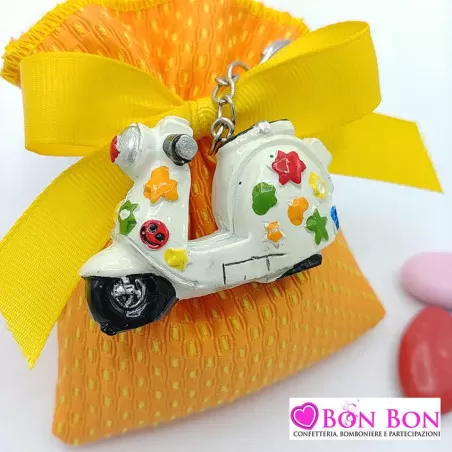 Bomboniera in offerta portachiavi vespa con sacchetto Royal Gifts - 2