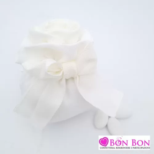 Sacchetto matrimonio fagotto con base quadra crema con fiore e fiocco ETM - 1