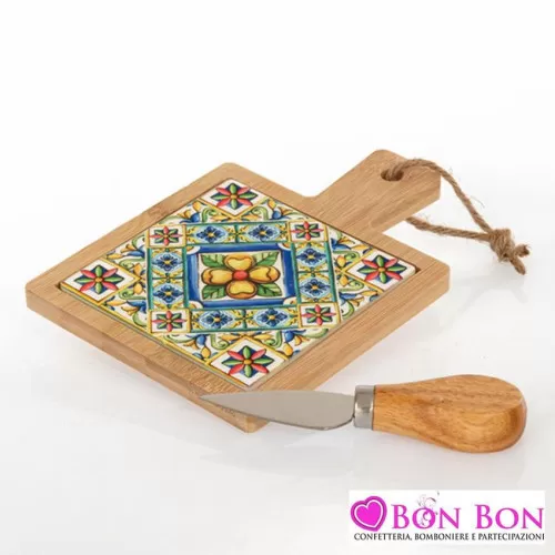 Bomboniera matrimonio solidale cuorematto tagliere con coltello Cuorematto - 1