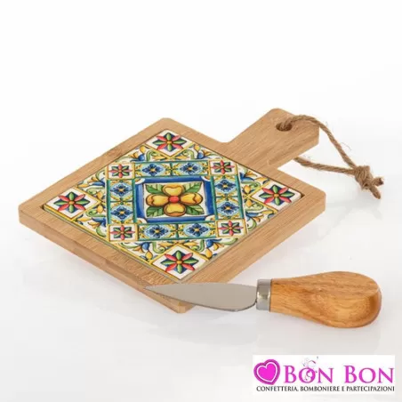 Bomboniera matrimonio solidale cuorematto tagliere con coltello Cuorematto - 1