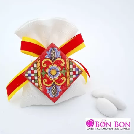 Sacchetto matrimonio tema siciliano in lino panna con mattonella maiolica rossa Liete Creazioni - 1