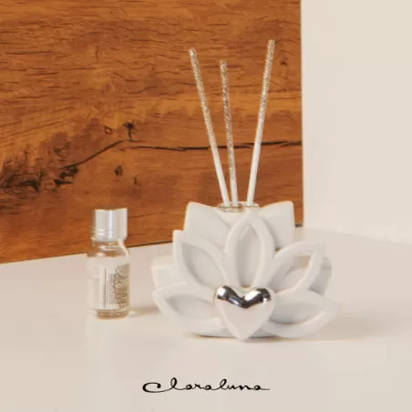 Bomboniera matrimonio claraluna 2023 profumatore foglie piccolo con cuore argento Claraluna - 1