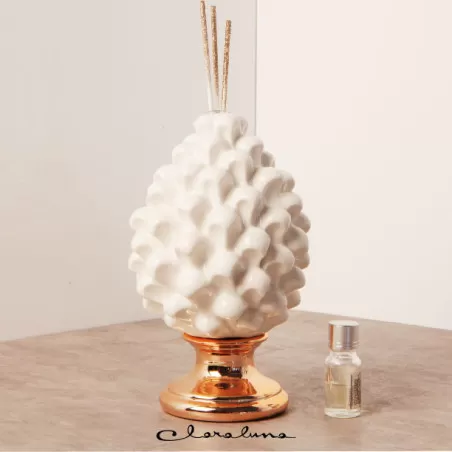 Bomboniera matrimonio claraluna 2023 profumatore pigna bianca con piede oro grande Claraluna - 1