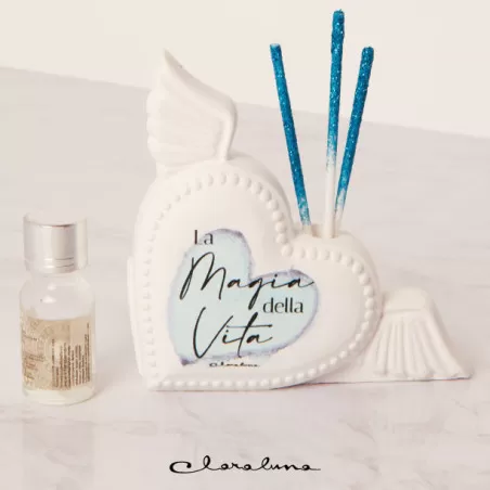 Bomboniera matrimonio claraluna 2023 profumatore cuore con le ali celeste Claraluna - 1