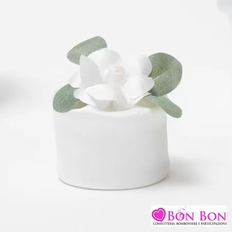 Scatolina portaconfetti matrimonio in raso con camelia - 1