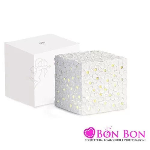 Bomboniera matrimonio cubo led bianco con fiori glitterati Cupido - 1