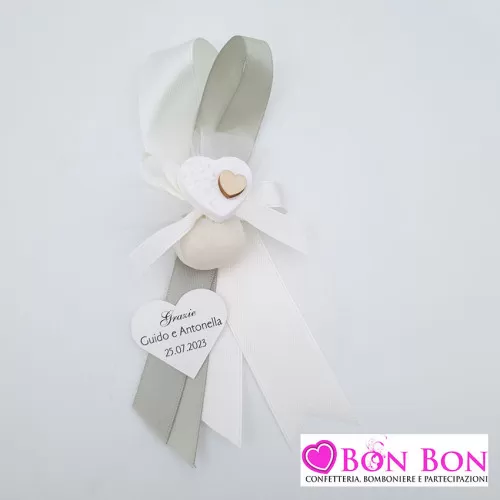 Segnaposto matrimonio con gessetto cuore bianco e verde salvia - 1