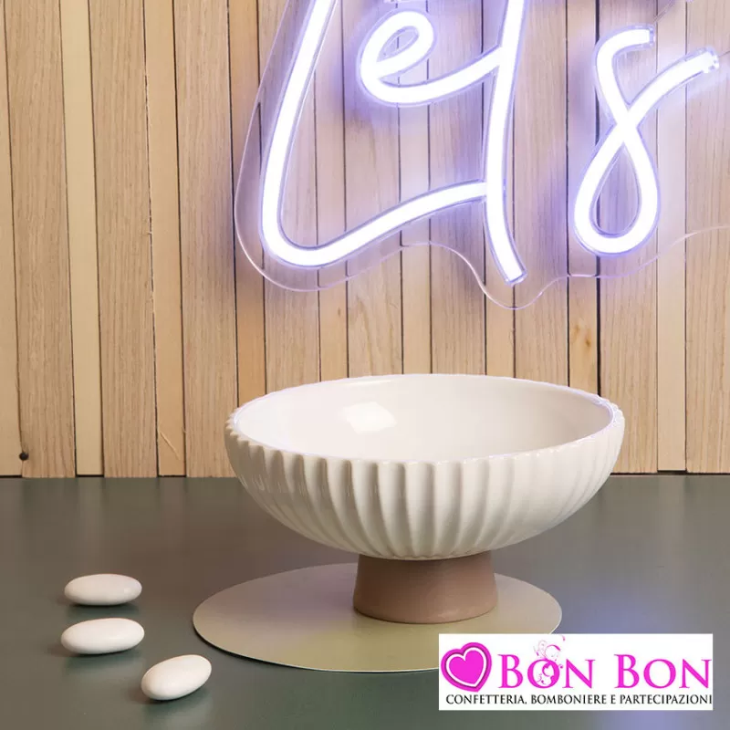 Bomboniera matrimonio alzatina plisse´ in porcellana bianca con base tortora misura media Claraluna - 1