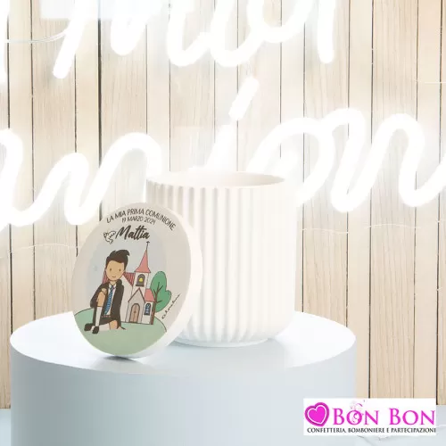 Bomboniera prima comunione scatola con disegno bimbo con chiesa Claraluna - 1