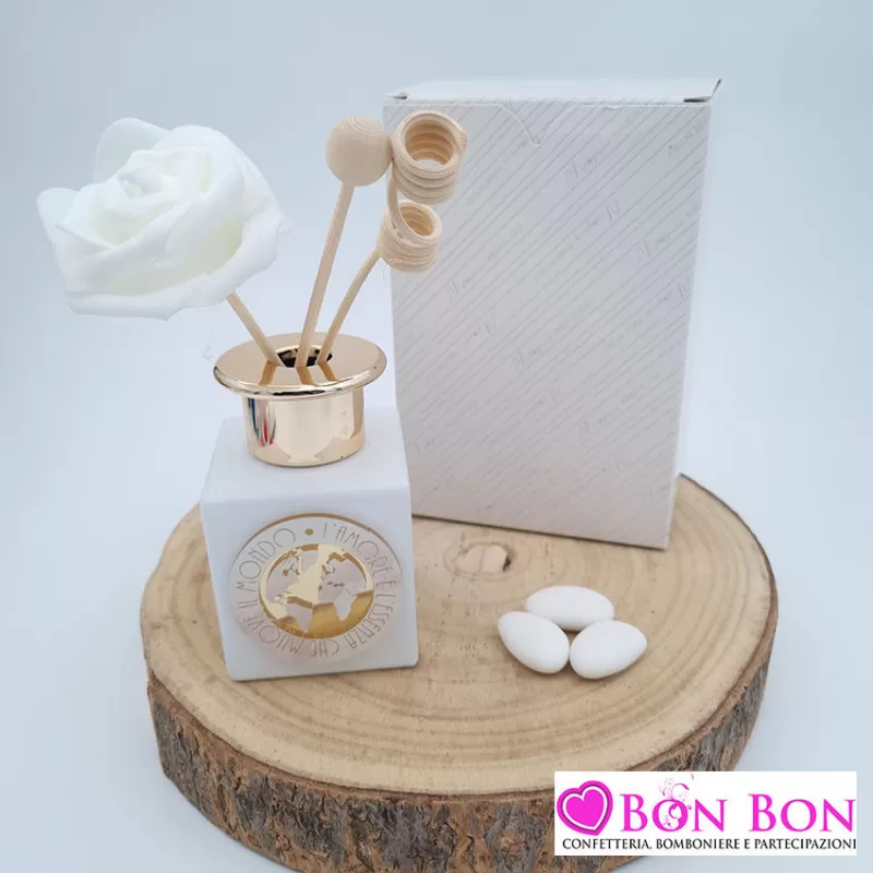 Bomboniera matrimonio profumatore bianco con decoro in plex Melograno - 1