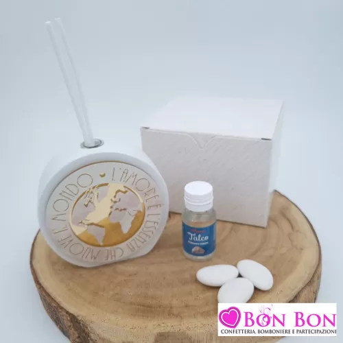 Bomboniera matrimonio profumatore bianco tondo con decoro mondo in plex Melograno - 1