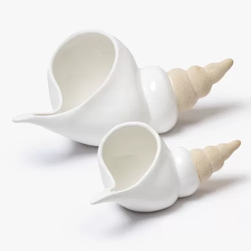 Bomboniera matrimonio conchiglia in ceramica bianca con punta tortora AD - 1