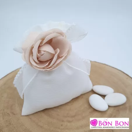 Sacchetto matrimonio busta panna con bocciolo beige Royal Gifts - 1