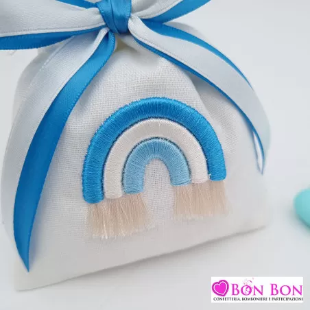 Sacchetto per battesimo busta con arcobaleno celeste ricamato Cupido - 2