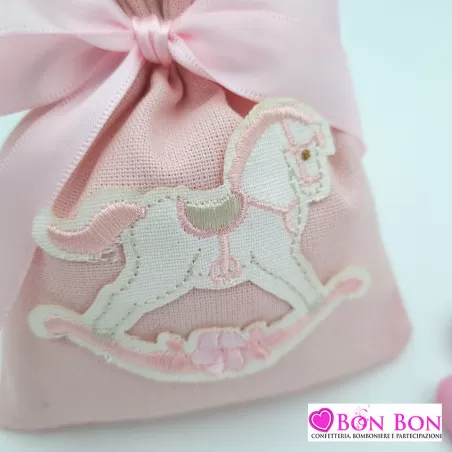 Sacchetto per battesimo busta rosa con cavallino in tessuto Cupido - 2