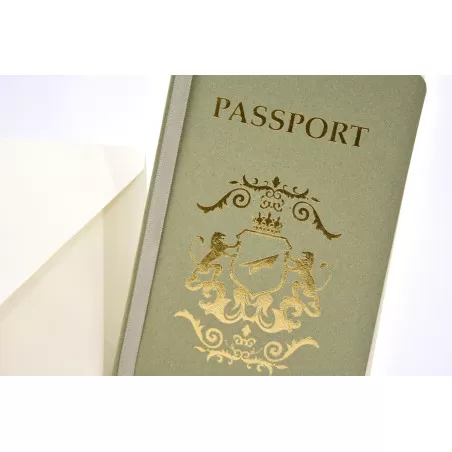 Partecipazione matrimonio tema viaggio passaporto verde Alessia Partecipazioni - 2