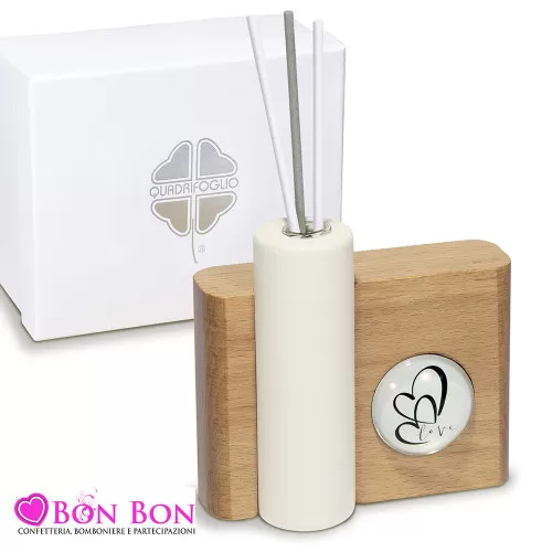 Bomboniera matrimonio solidale profumatore bianco love Quadrifoglio - 1