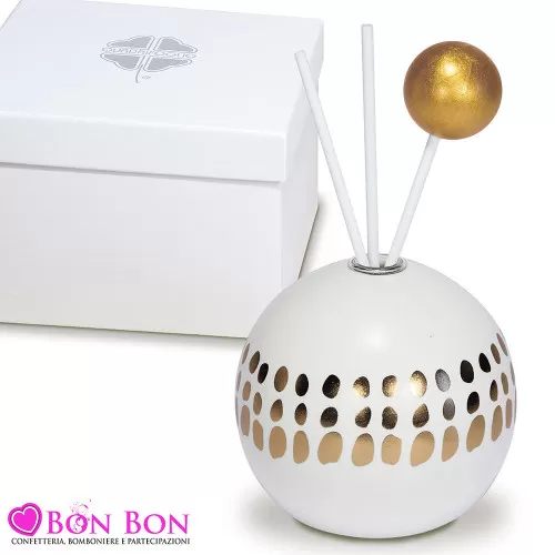 Bomboniera matrimonio solidale profumatore sfera bianca Quadrifoglio - 1