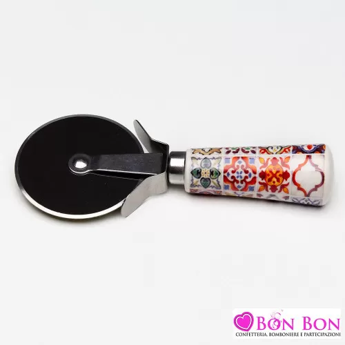 Bomboniera matrimonio solidale tagliapizza sicily Cuorematto - 1