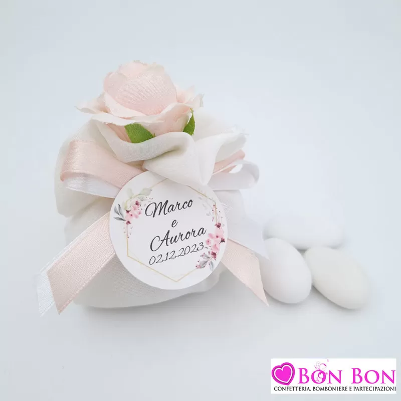 Sacchetto porta confetti per matrimonio fagottino crepes bianco con tag rose Liete Creazioni - 1