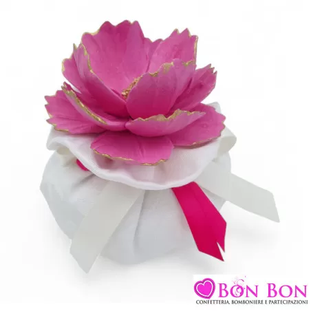 Sacchetto porta confetti matrimonio bustone con tondo in tessuto damasco con peonia fuxia Liete Creazioni - 2