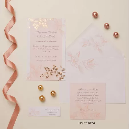 Bomboniera Matrimonio Candelabro Ovale in Porcellana Beige con Pendente a Cuore Dorato - Claraluna 2025