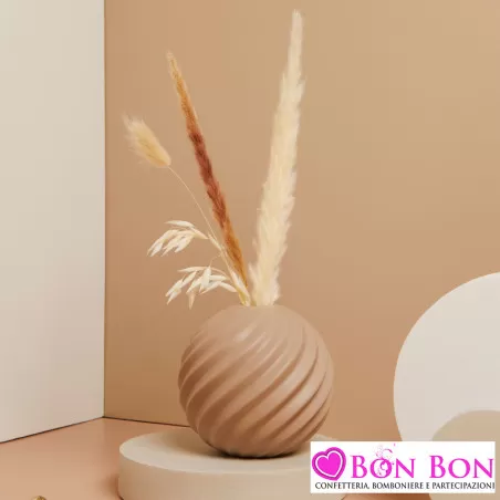 Bomboniera Matrimonio Claraluna 2025 Vaso Tondo con Onde in Porcellana Tortora con Fiori e Pampas