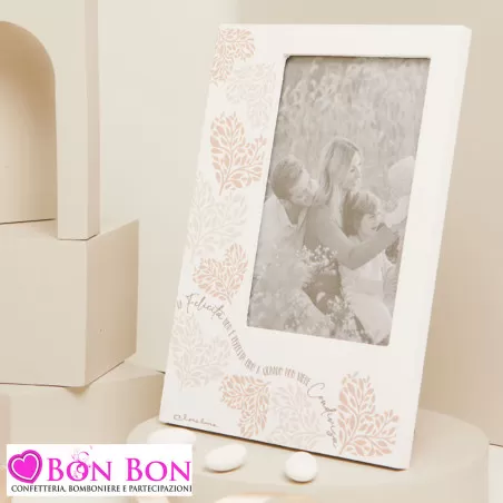 Bomboniera Matrimonio Claraluna 2025 Portafoto in Legno Bianco con Disegno Cuore ad Albero della Vita e Frase Rosa