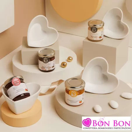 Bomboniera Matrimonio Enogastronomica Claraluna 2025: Ciotolina Cuore in Porcellana con Crema o Marmellata Claraluna - 1