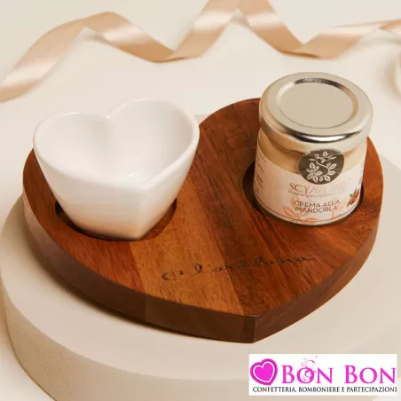 Bomboniera Matrimonio Enogastronomica Claraluna 2025 Vassoio in Legno a Forma di Cuore con Crema o Marmellata e Ciotolina Claral