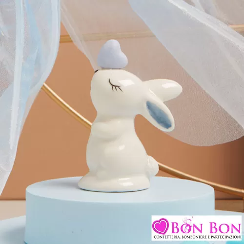 Bomboniera Battesimo Bimbo Coniglietto Celeste in Porcellana con Cuore Claraluna - 1