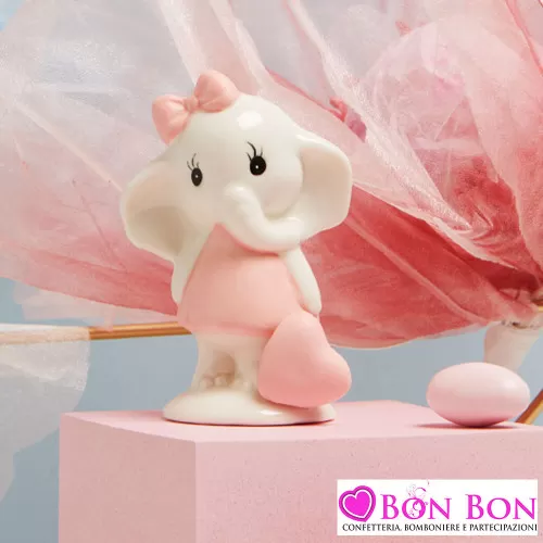Bomboniera Battesimo Bimba: Elegante Elefantino Rosa in Porcellana con Cuore Claraluna - 1