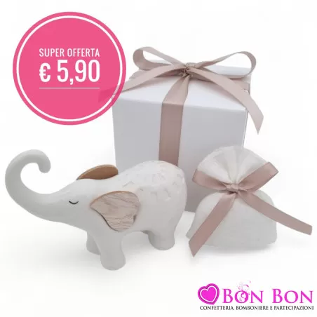Bomboniera Matrimonio Elefante in Porcellana Bianca con Proboscide Alzata e Orecchie in Legno in Offerta - 1