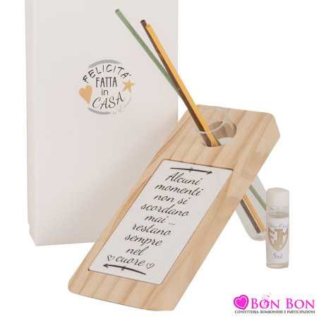 bomboniere matrimonio profumatore in legno obliquo con frase e bacchette con essenza e scatola inclusa ETM - 1
