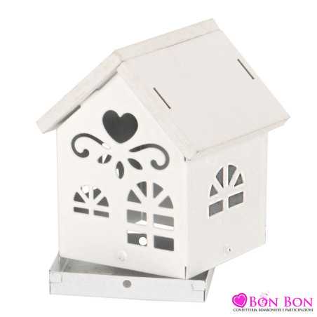 bomboniere matrimonio box a forma di casetta in latta traforata con tetto in legno bianca ETM - 1