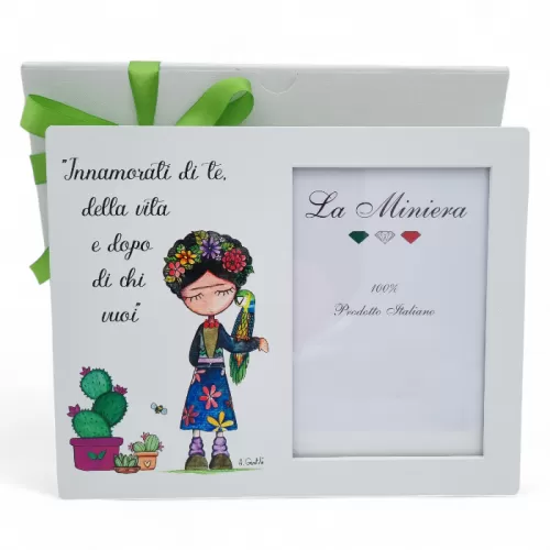 Bomboniera Prima Comunione Linea Miti e Leggende – Portafoto Grande in Legno con Stampa Frida Kahlo La Miniera - 1