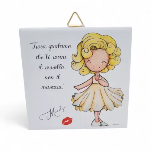 Bomboniera Prima Comunione Linea Miti e Leggende – Mattonella con Gancio Stampa Marilyn Monroe La Miniera - 1