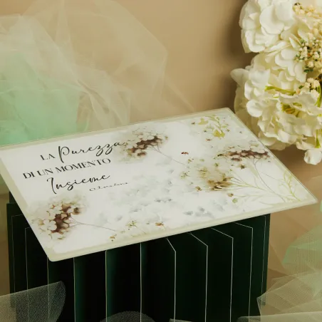 Bomboniera Matrimonio Claraluna 2026 – Tagliere in vetro floreale verde con scatola regalo Claraluna - 1