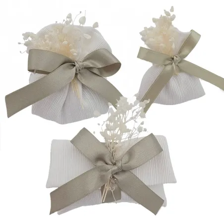 Sacchetti matrimonio ottomano panna con fiocco salvia e gipsofila Liete Creazioni - 2