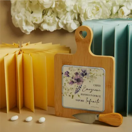 Bomboniera Matrimonio Claraluna 2026 Tagliere Bamboo Floreale Lilla con Coltellino Claraluna - 1