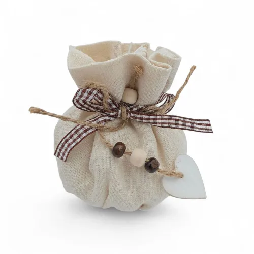 Sacchetto matrimonio in offerta in tessuto panna con applicazione cuore bianco - 1