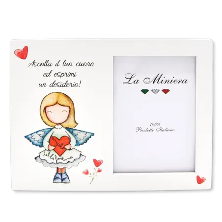 Bomboniera solidale portafoto in legno angelo con cuore