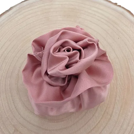 Sacchetto Matrimonio in Raso Rosa Antico con Rosa in Tessuto e 5 Confetti