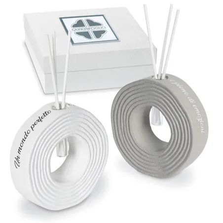 Bomboniera Solidale Quadrifoglio® Matrimonio Linea Rubino – Diffusore Tondo con Frase Motivazionale, Bacchette ed Essenza